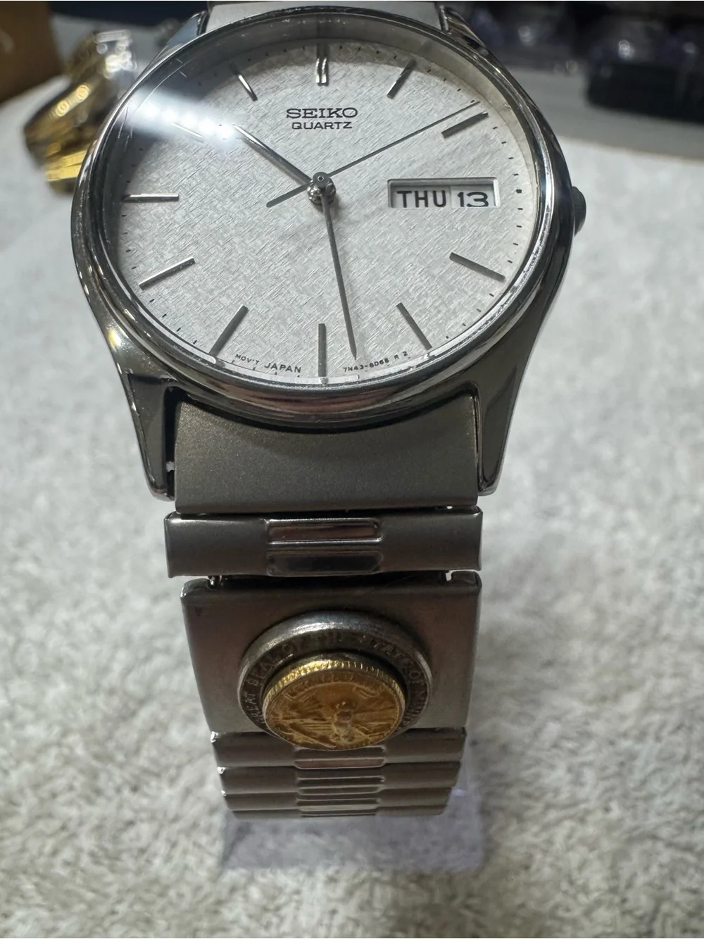 #182 Seiko Quartz Men's Silver Dial Stainless Watch